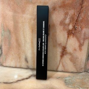 MAC in extreme dimension 3D Black Lash